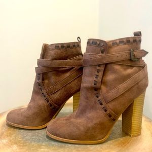 Venus Suede Ankle Height Wrap Buckle with Detailed Stitching. 4.5” Heel Size 9